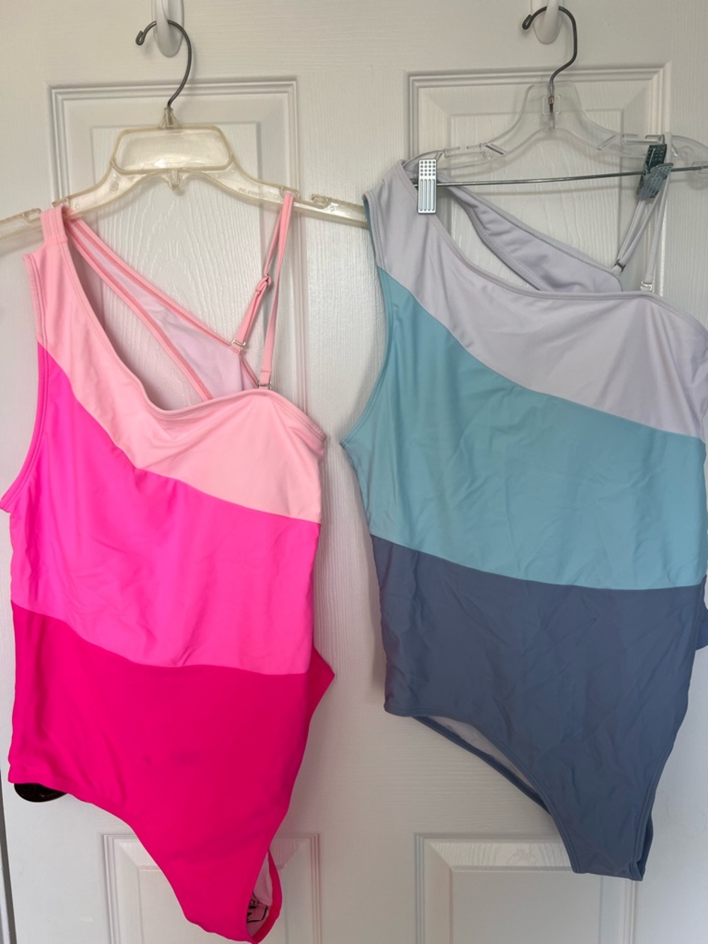 Woman’s One-Shoulder Pink and Blue Colorblock One-Piece Swimsuit Set